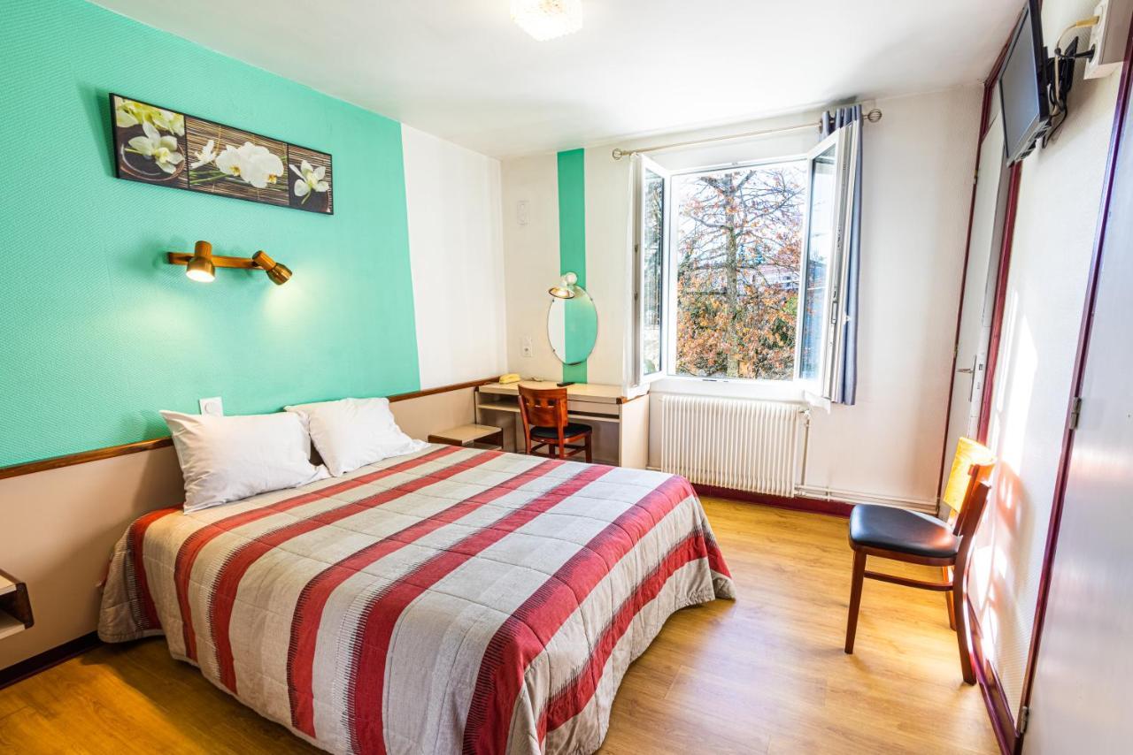 Le Clos Grand Pradines  Buitenkant foto