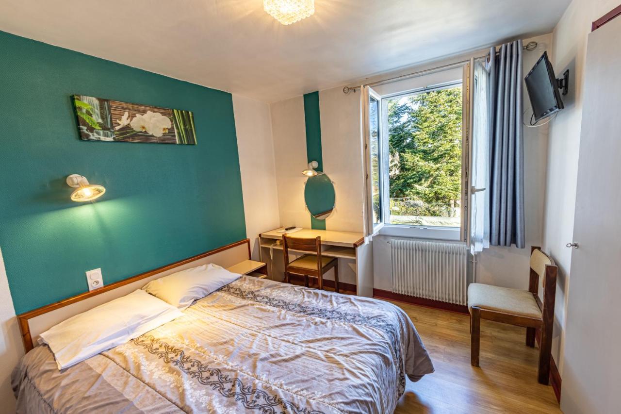 Le Clos Grand Pradines  Buitenkant foto