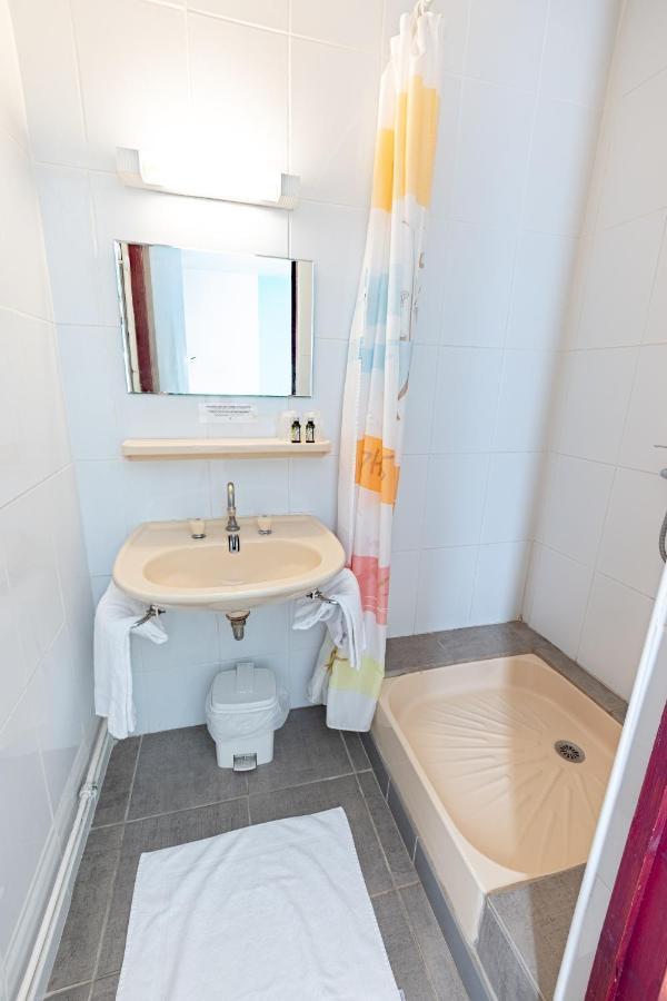 Le Clos Grand Pradines  Buitenkant foto